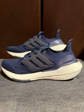 adidas Navy & Cream Ultraboost Lace-Up Running Shoes